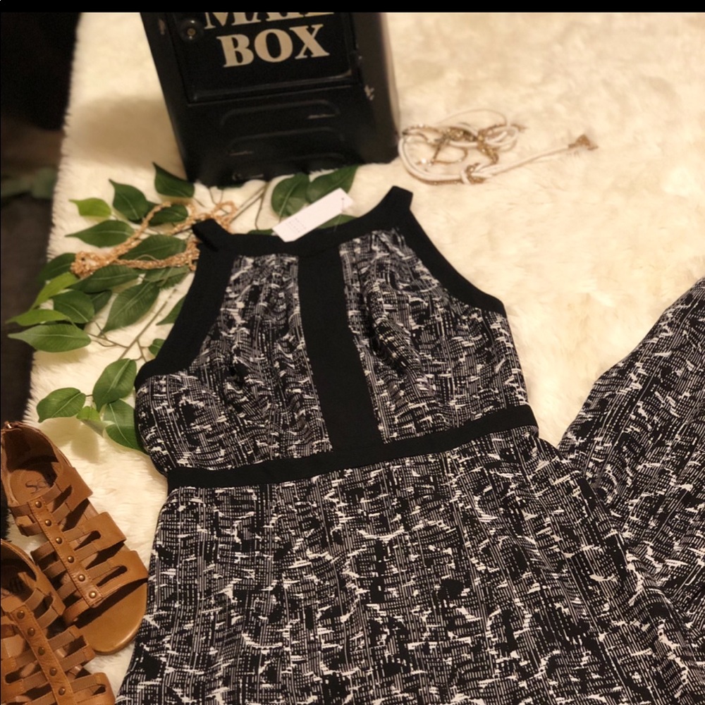 White House Black Market Printed Maxi Dress